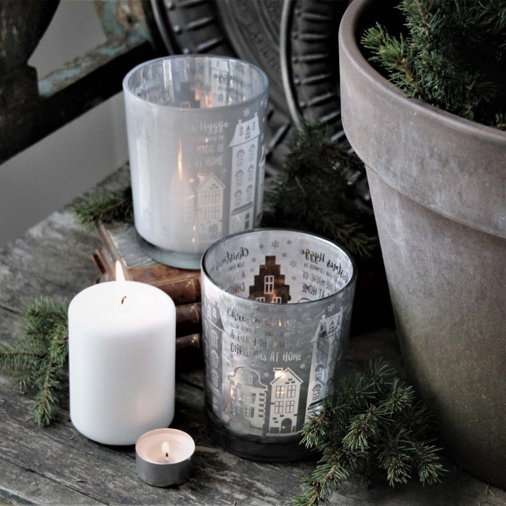 Ljuslykta Christmas Hygge från Majas lyktor säljs till förmån för Barncancerfonden